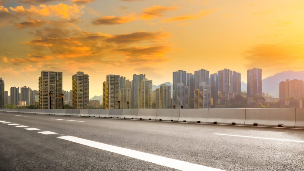 is Hennur Road good for living